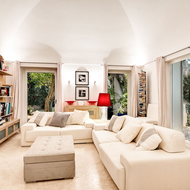Villa Bougainvillea - Luxury Capri Villa With Views