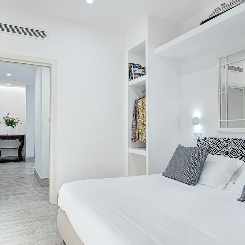 El Royale Suites Sorrento - Blanco