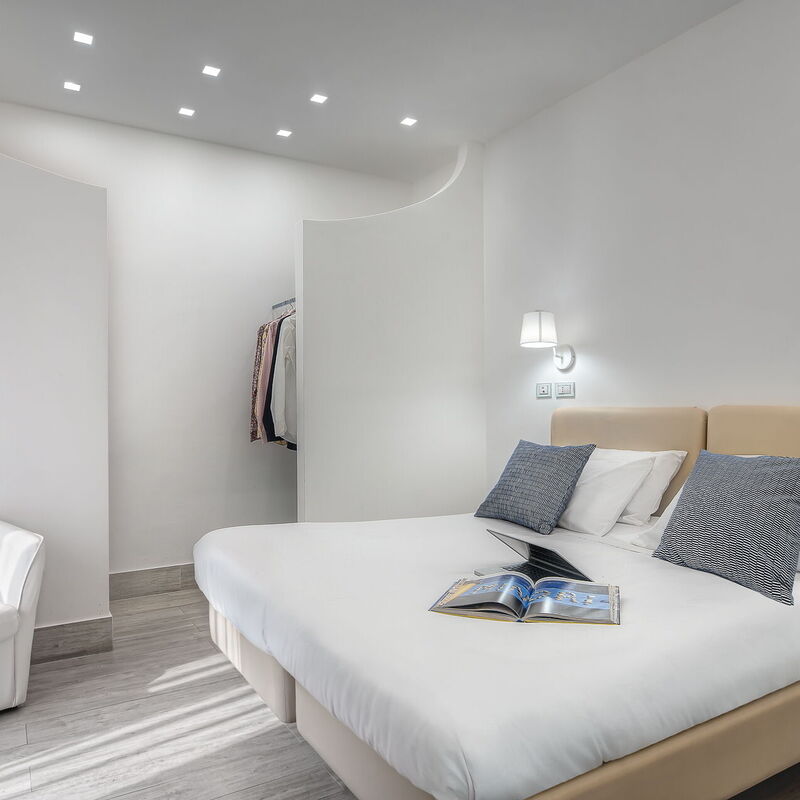 El Royale Suites Sorrento - Blanco