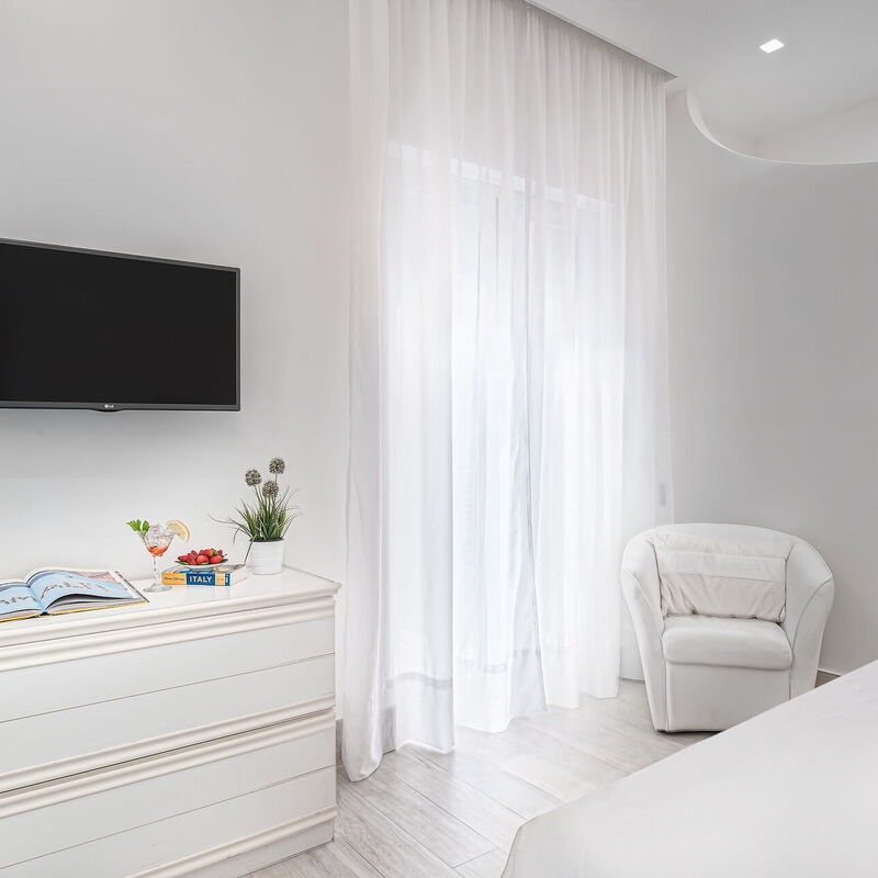 El Royale Suites Sorrento - Blanco