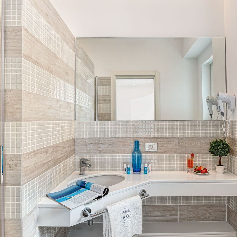 El Royale Suites Sorrento - Blanco