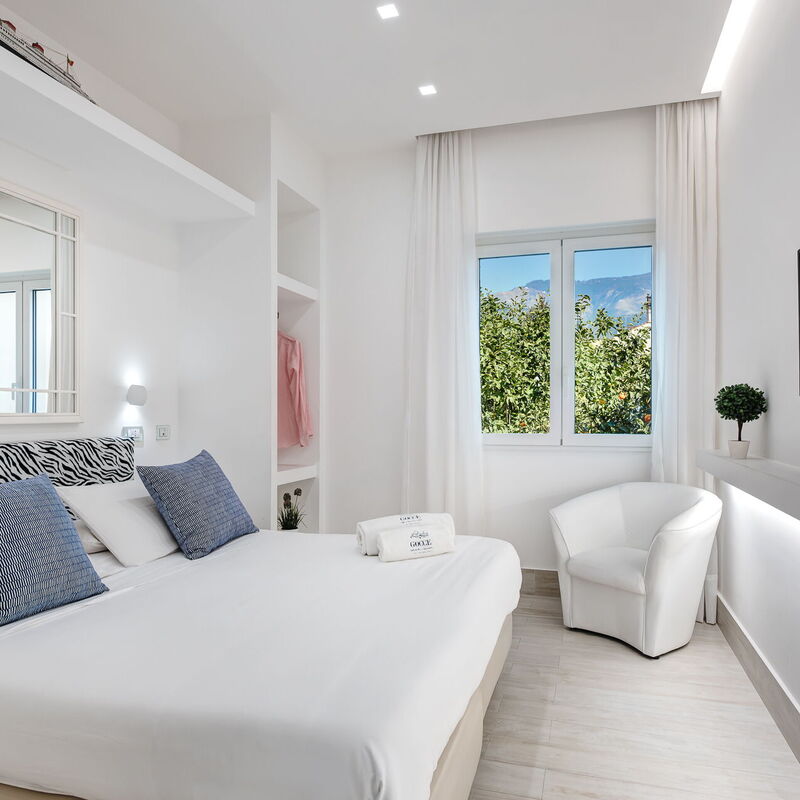 El Royale Suites Sorrento - Blanco