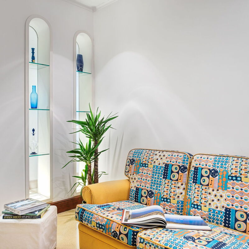 El Royale Suites Sorrento - Gold