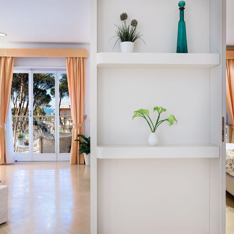 El Royale Suites Sorrento - Gold