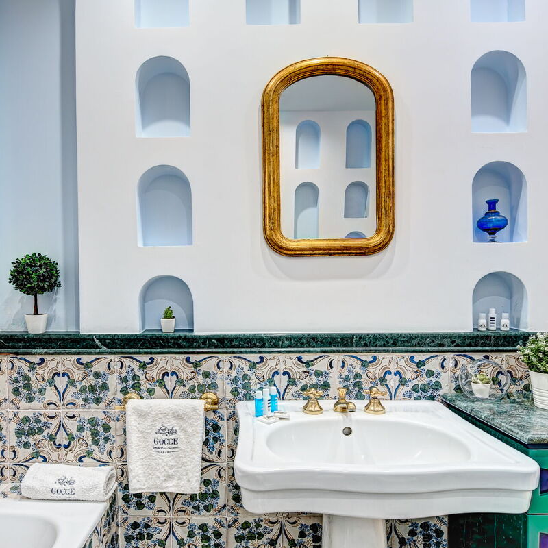 El Royale Suites Sorrento - Gold