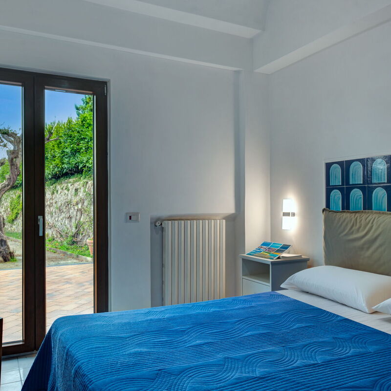 Villa Demetra Capri - Pool And Relaxation