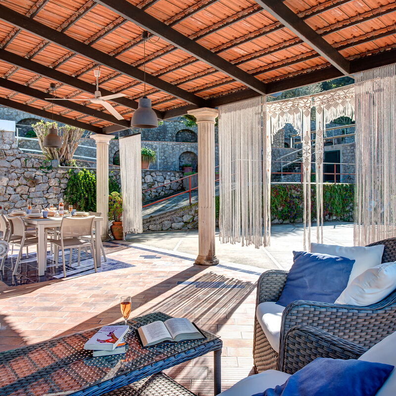 Villa Demetra Capri - Pool And Relaxation