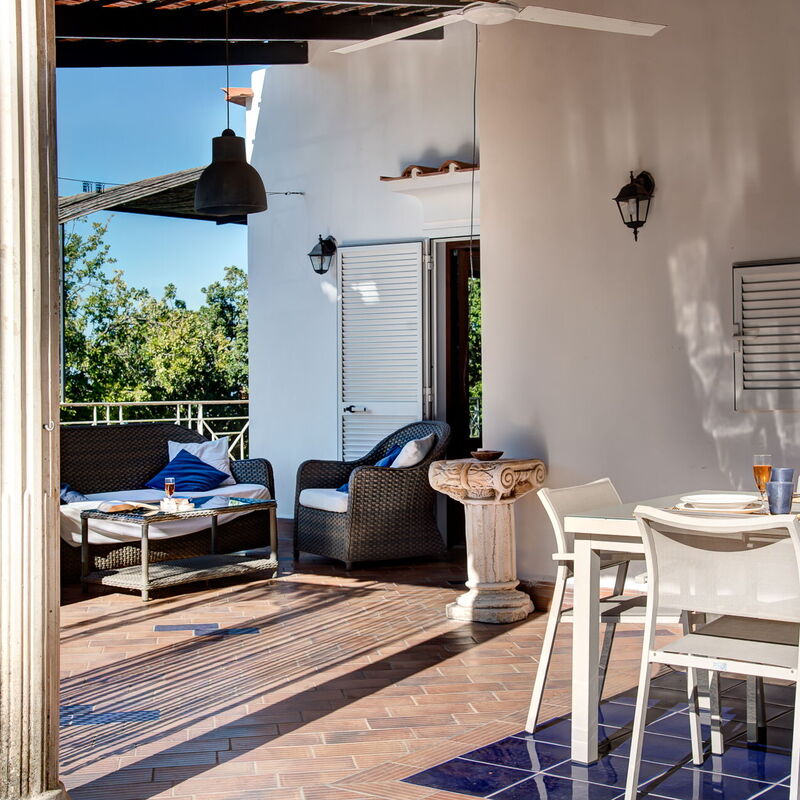 Villa Demetra Capri - Pool And Relaxation