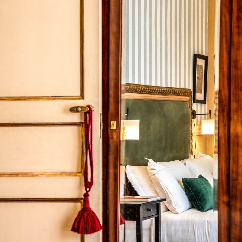 Royal Arthouse Apartment- Luxury Suite Naples