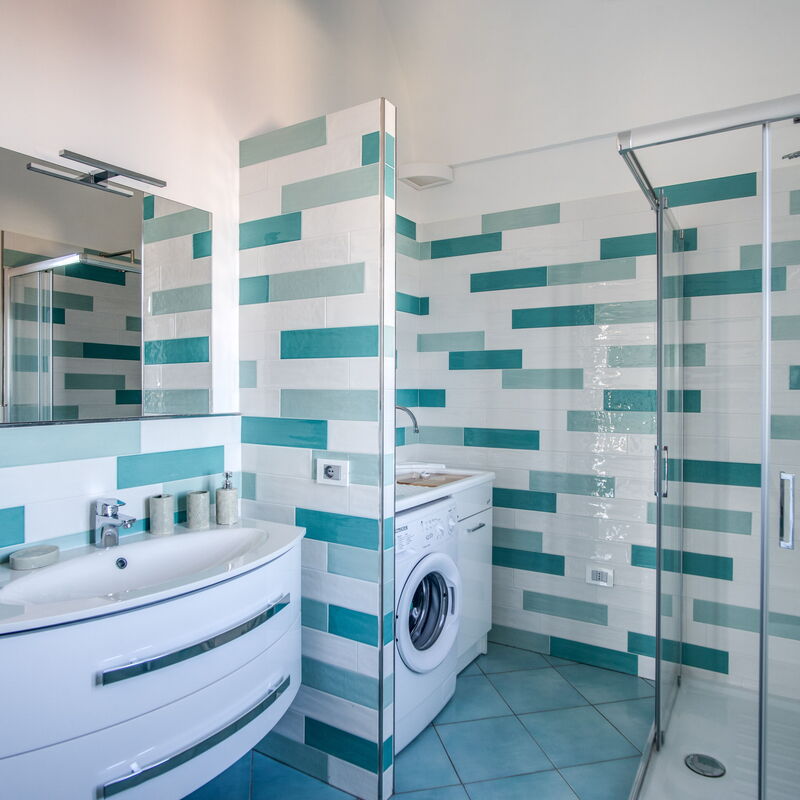 Emerald Flat – Quaint Studio, Sea Views