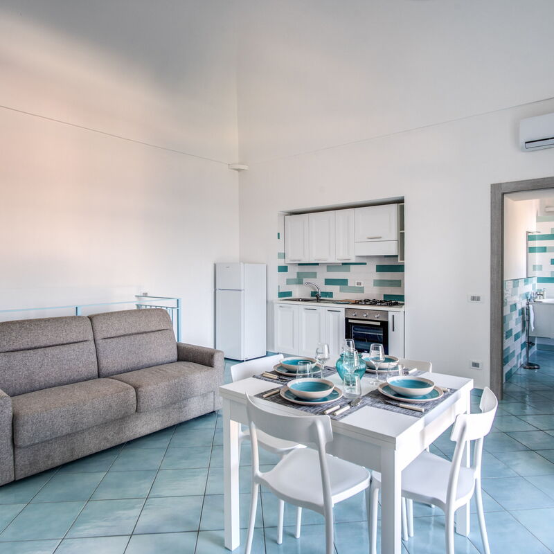 Emerald Flat – Quaint Studio, Sea Views